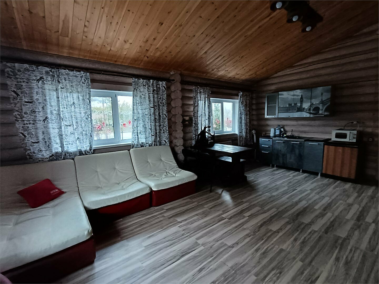 Гостевой дом на 2 спальни без парной