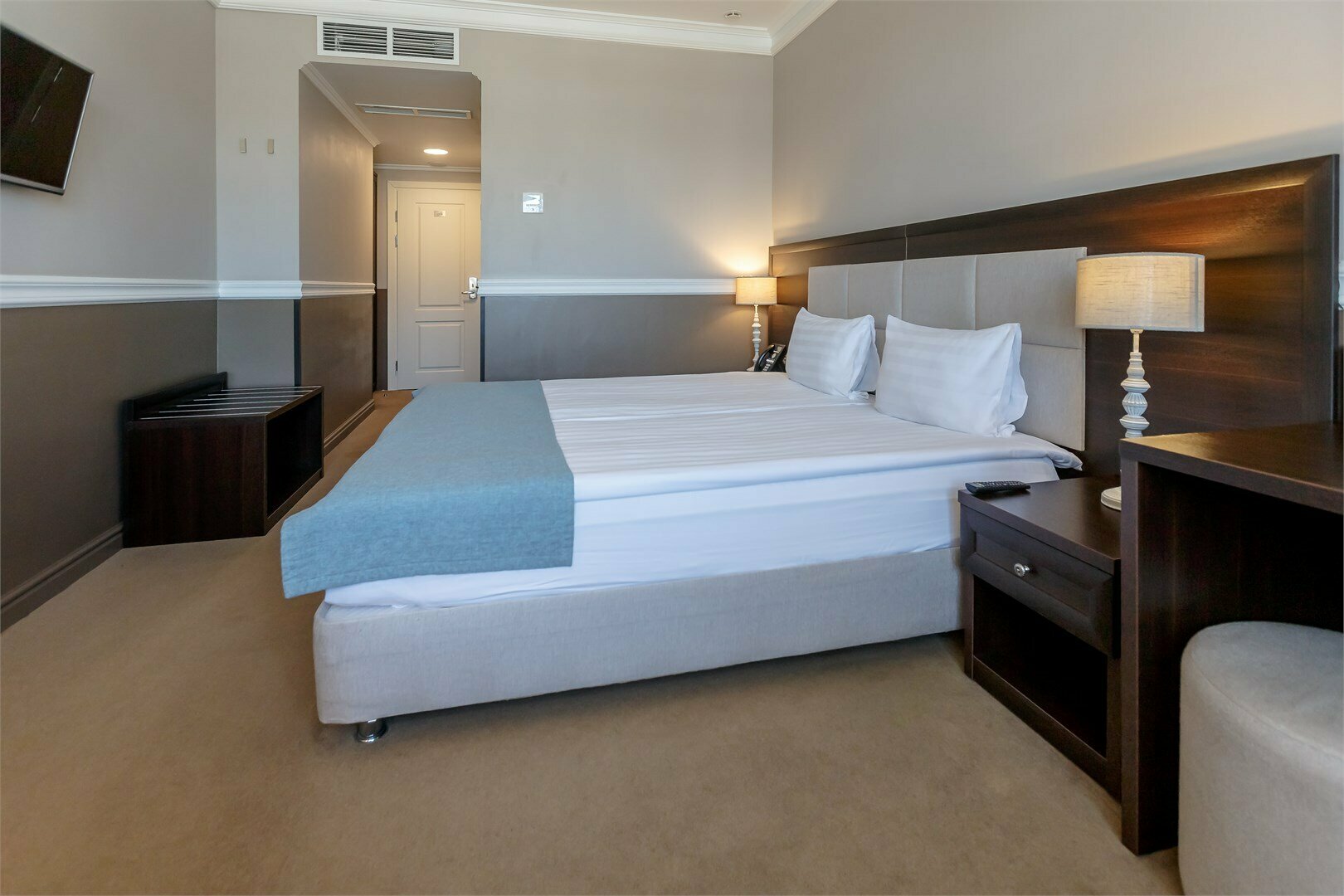 Улучшенный двухместный номер с 1 кроватью