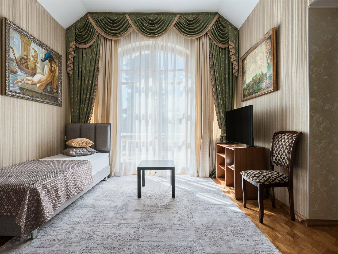 Семейный номер "Комфорт с балконом" в гостевом доме.