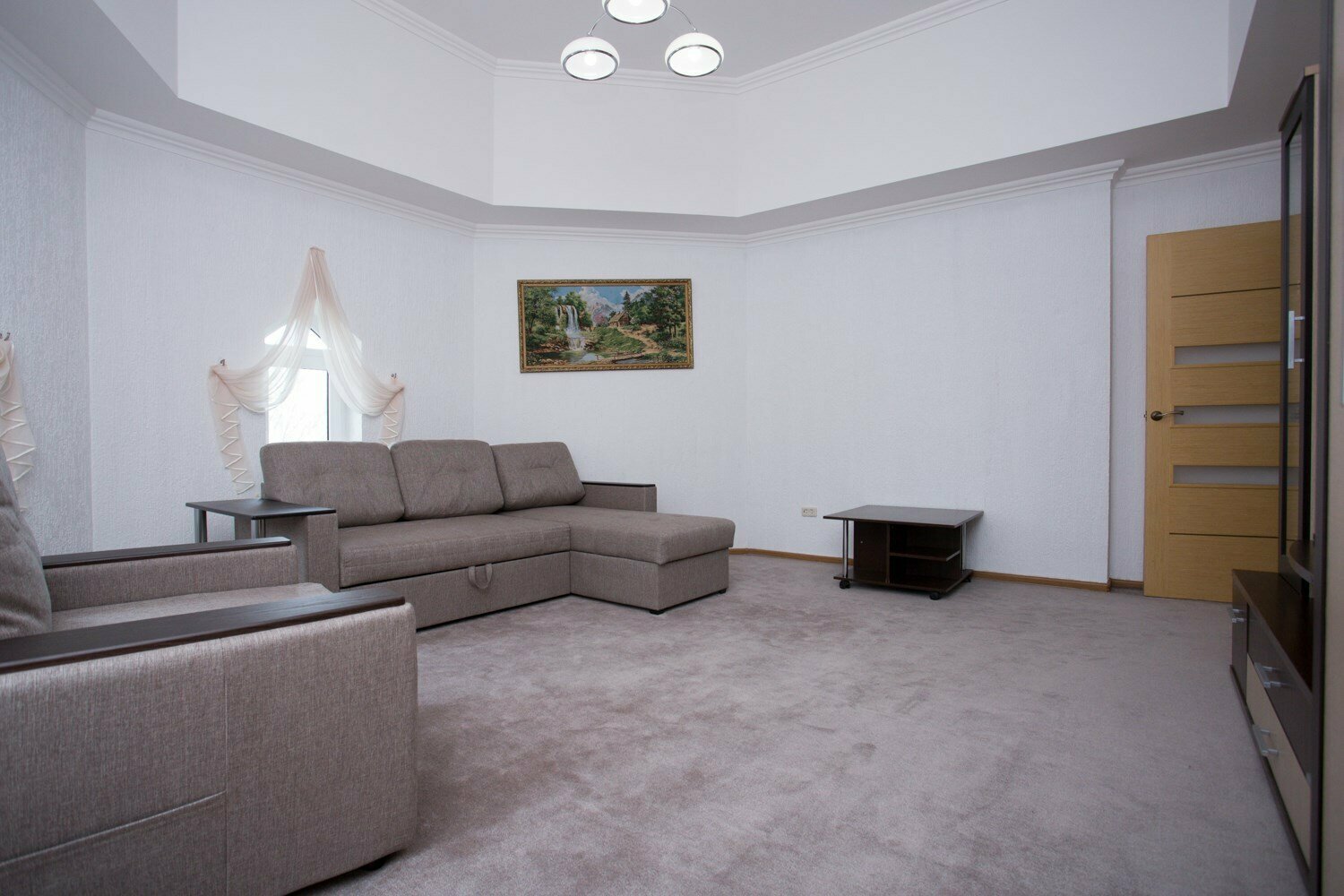 Апартаменты 2-х комнатные с кухней