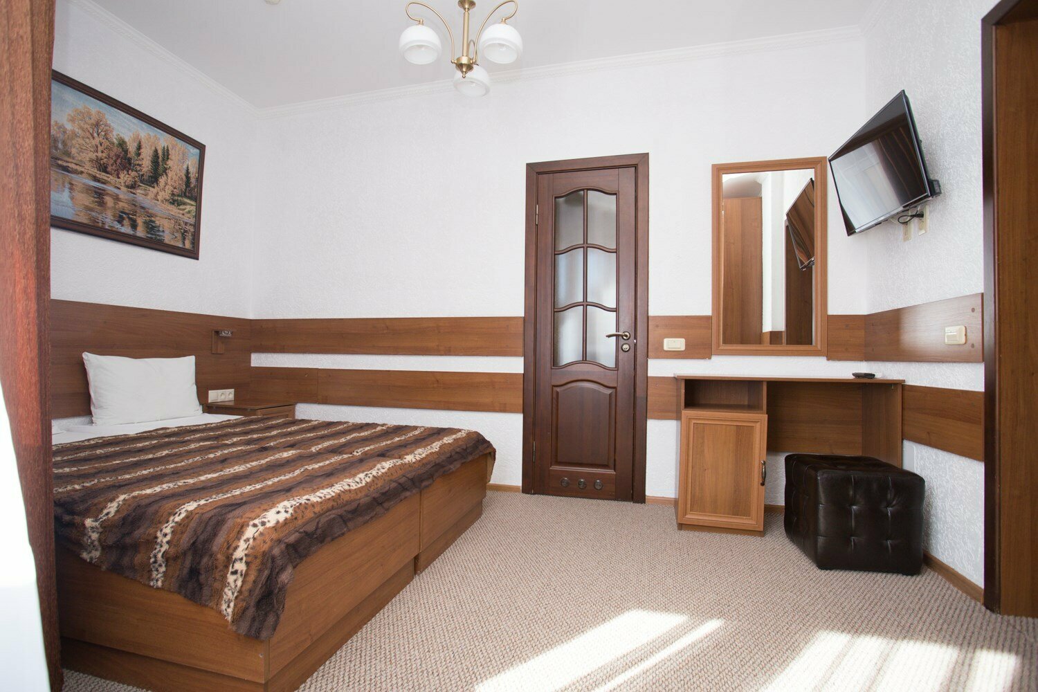 Улучшенный трехместный номер с видом на море