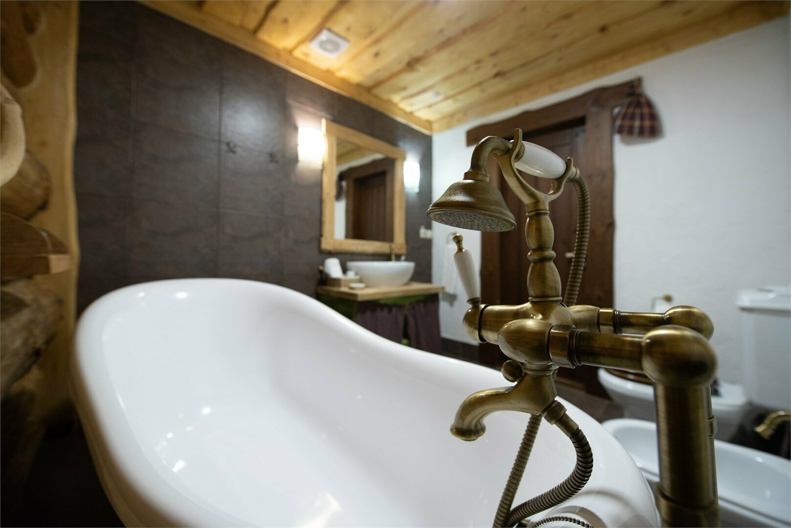 Бобровая Хата №1