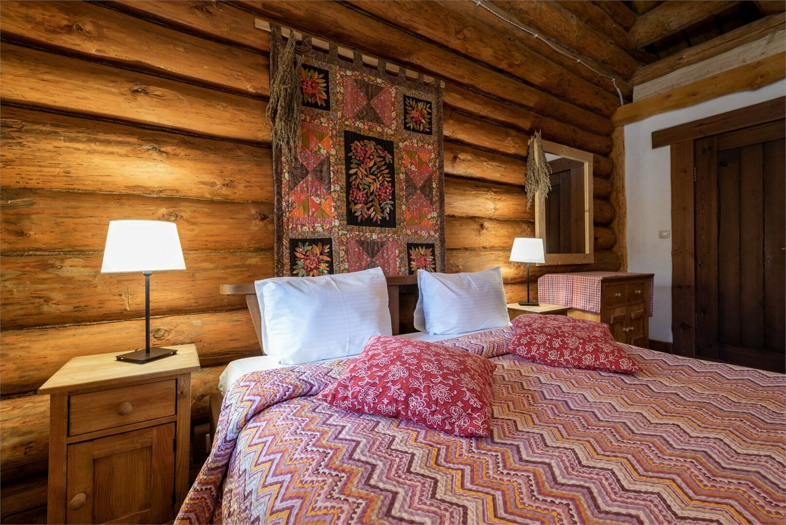 Рябиновая изба №3