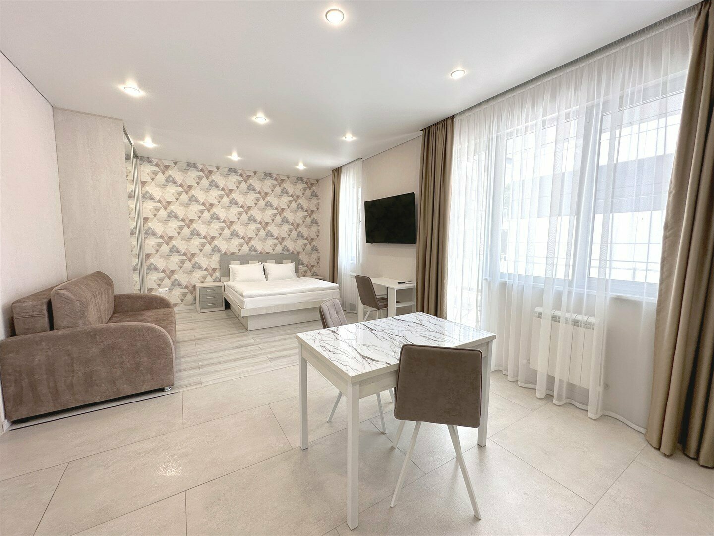 Апартаменты с большой террасой