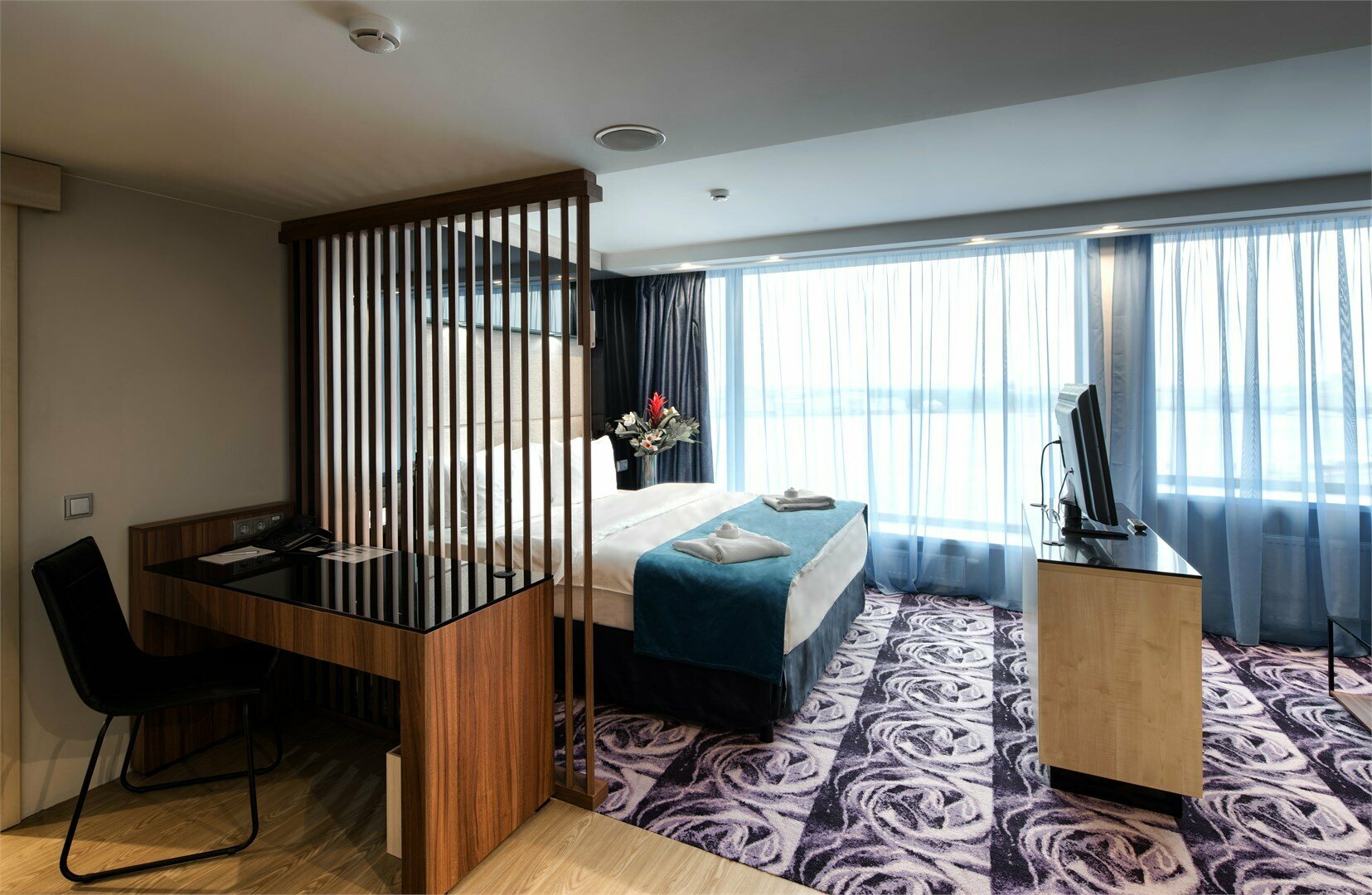 Представительский Люкс с видом на реку