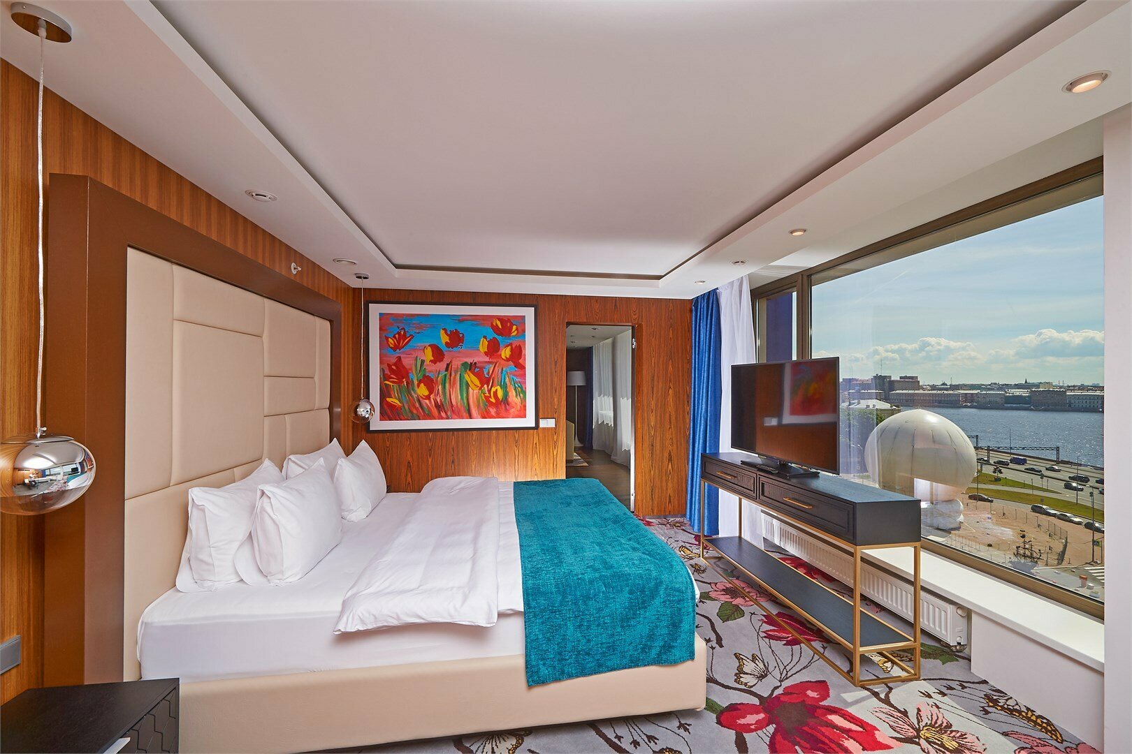 Трехкомнатный Представительский Люкс с видом на реку