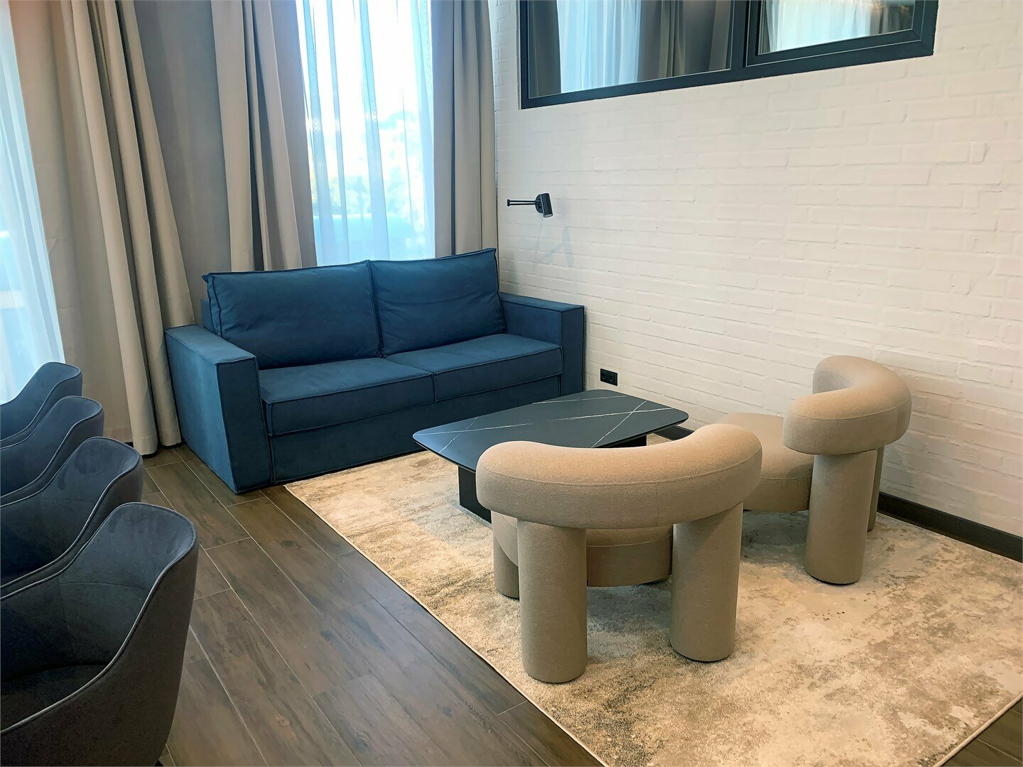 Бизнес LOFT двухкомнатный (2 этаж)