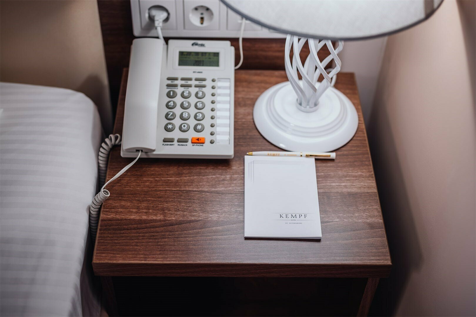 Смарт с окнами во двор