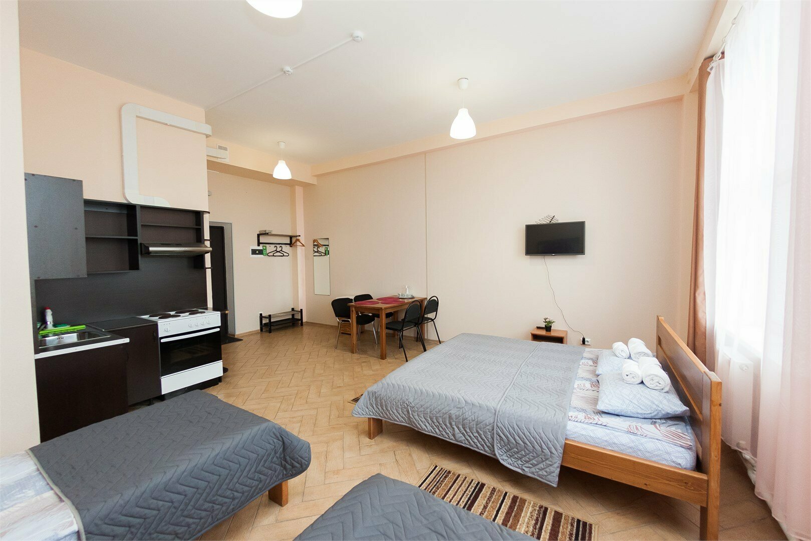 Семейный 2003 четырехместный номер  c  мини-кухней.