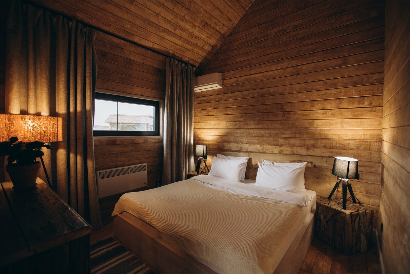 Вилладж Хаус