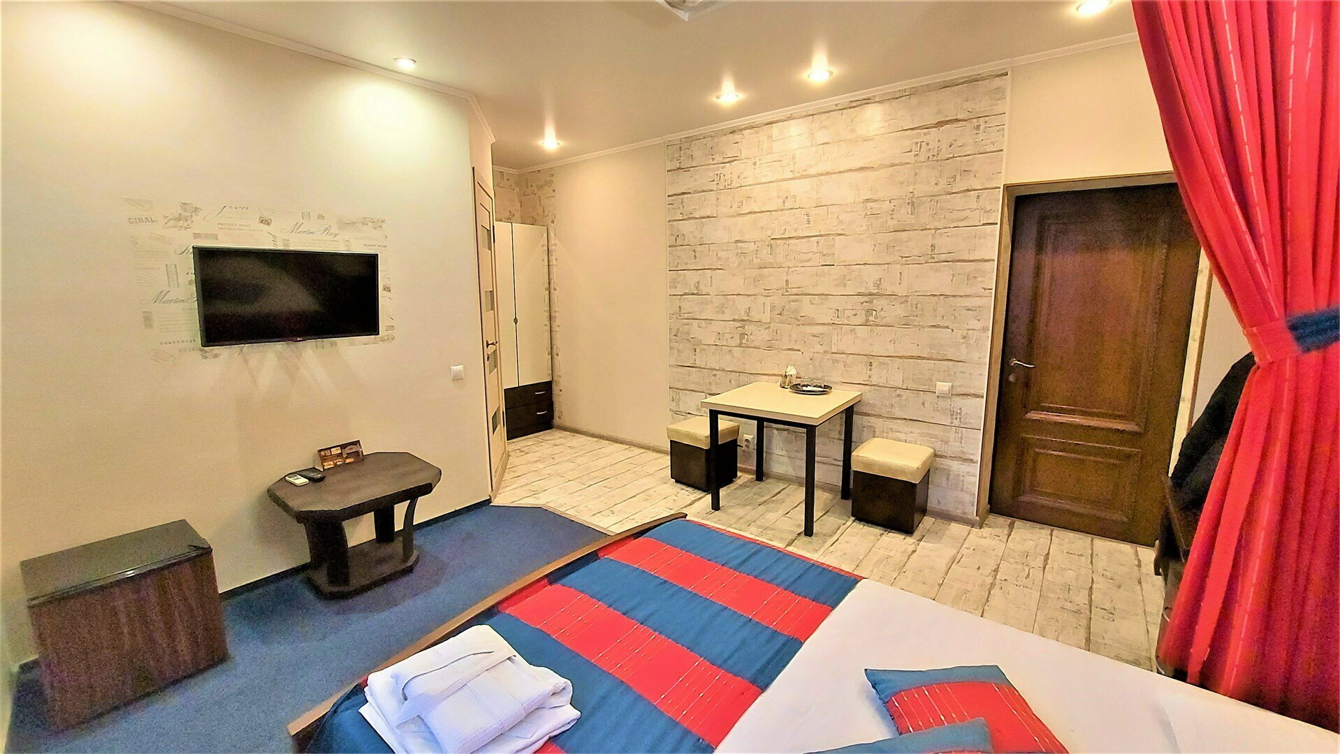 Улучшенный двухместный номер с 1 кроватью