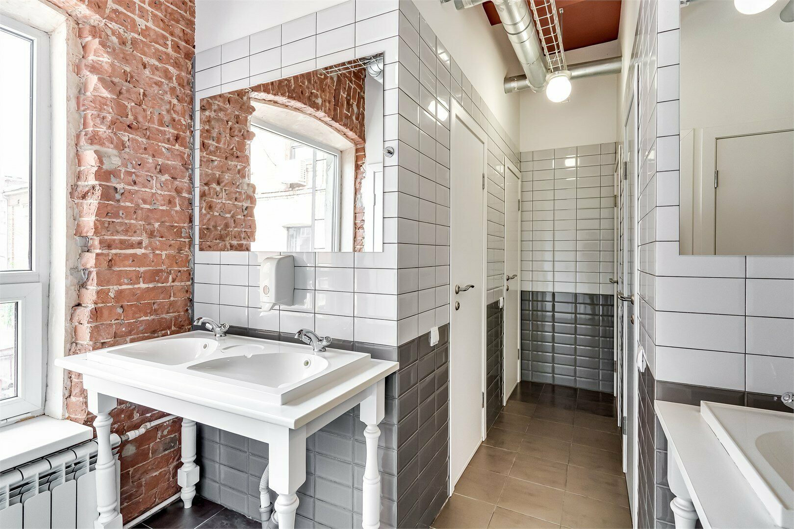 Комфорт двухместный с общей ванной комнатой