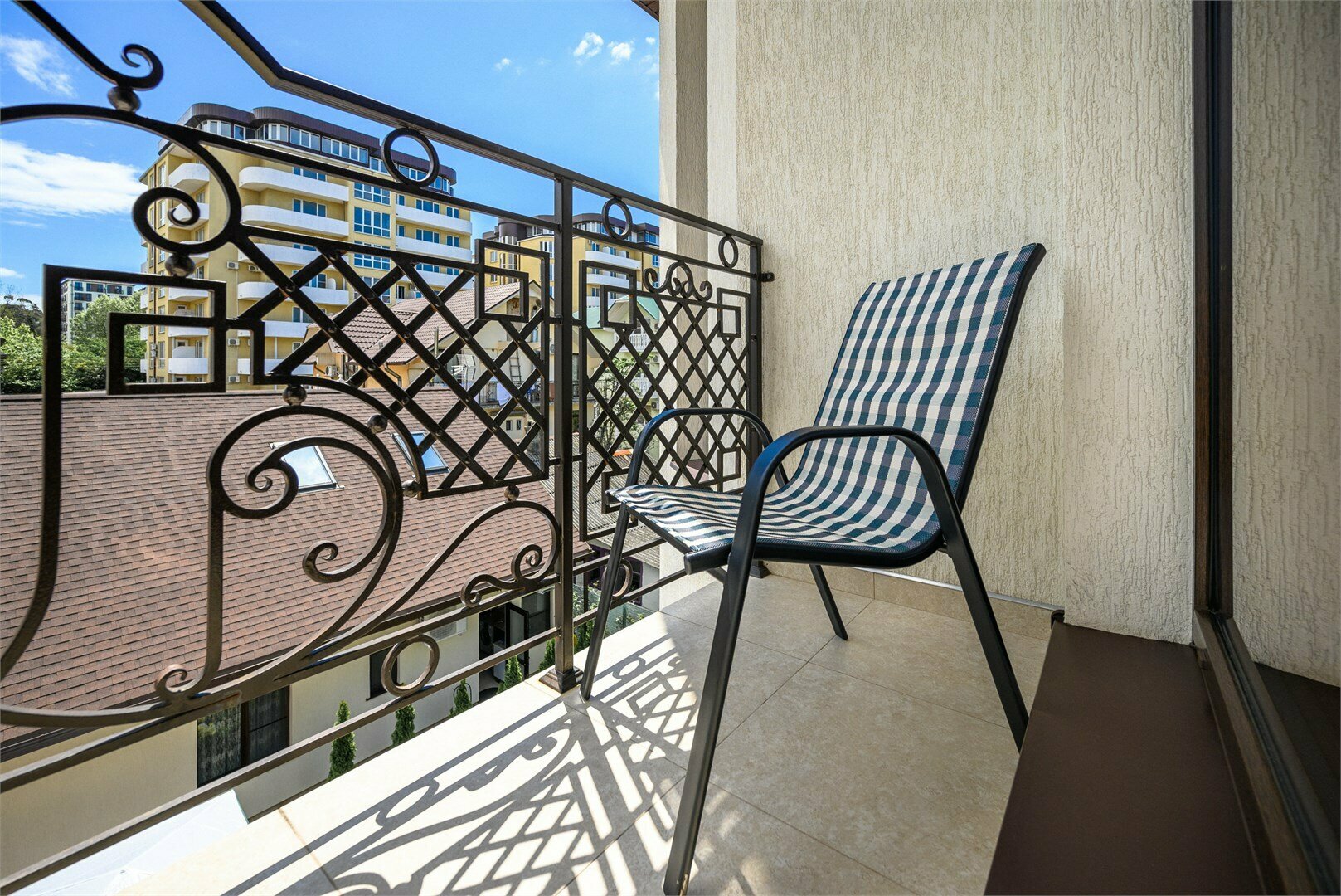 Улучшенный номер с балконом