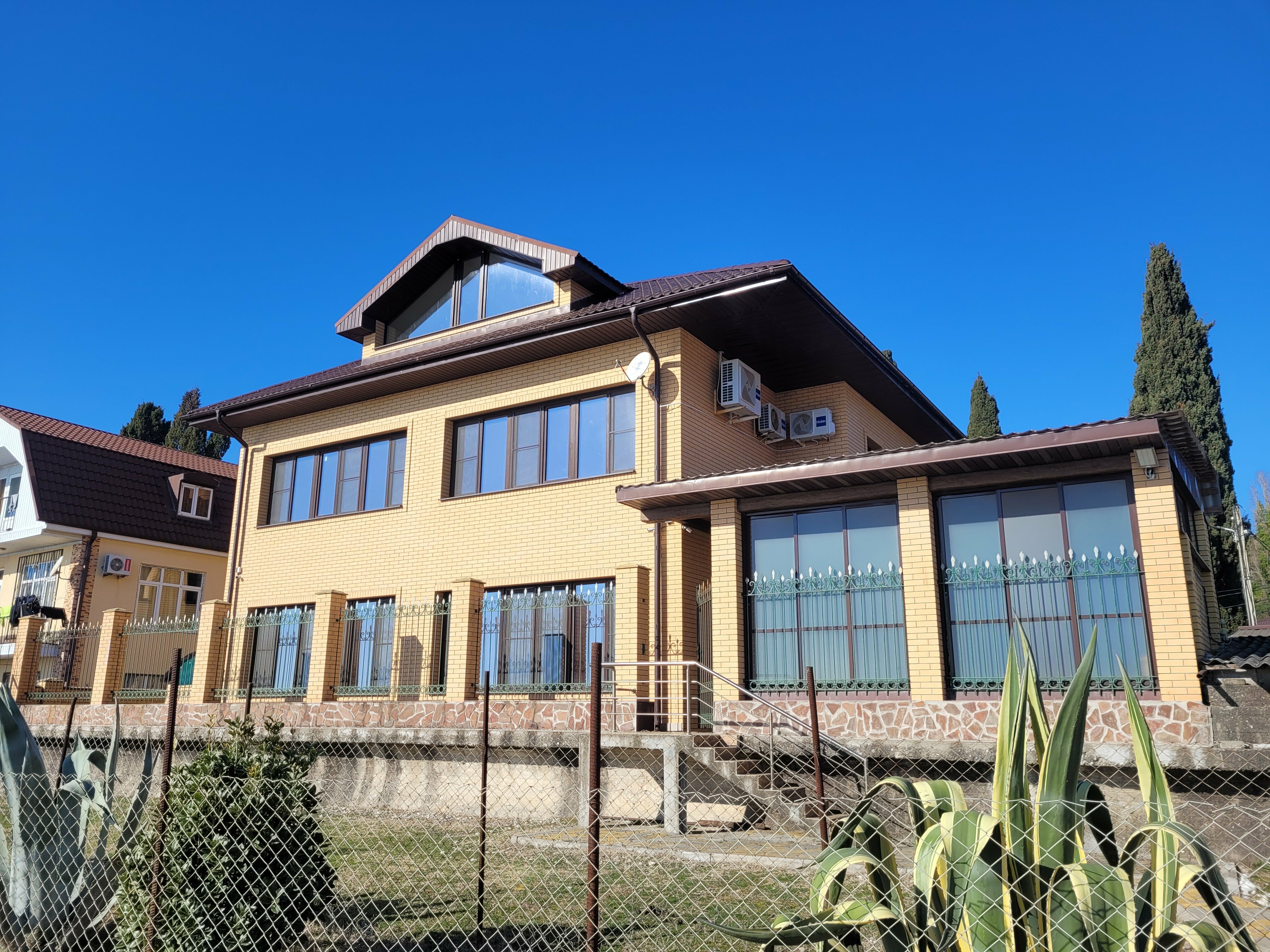 Дом с 4 спальнями