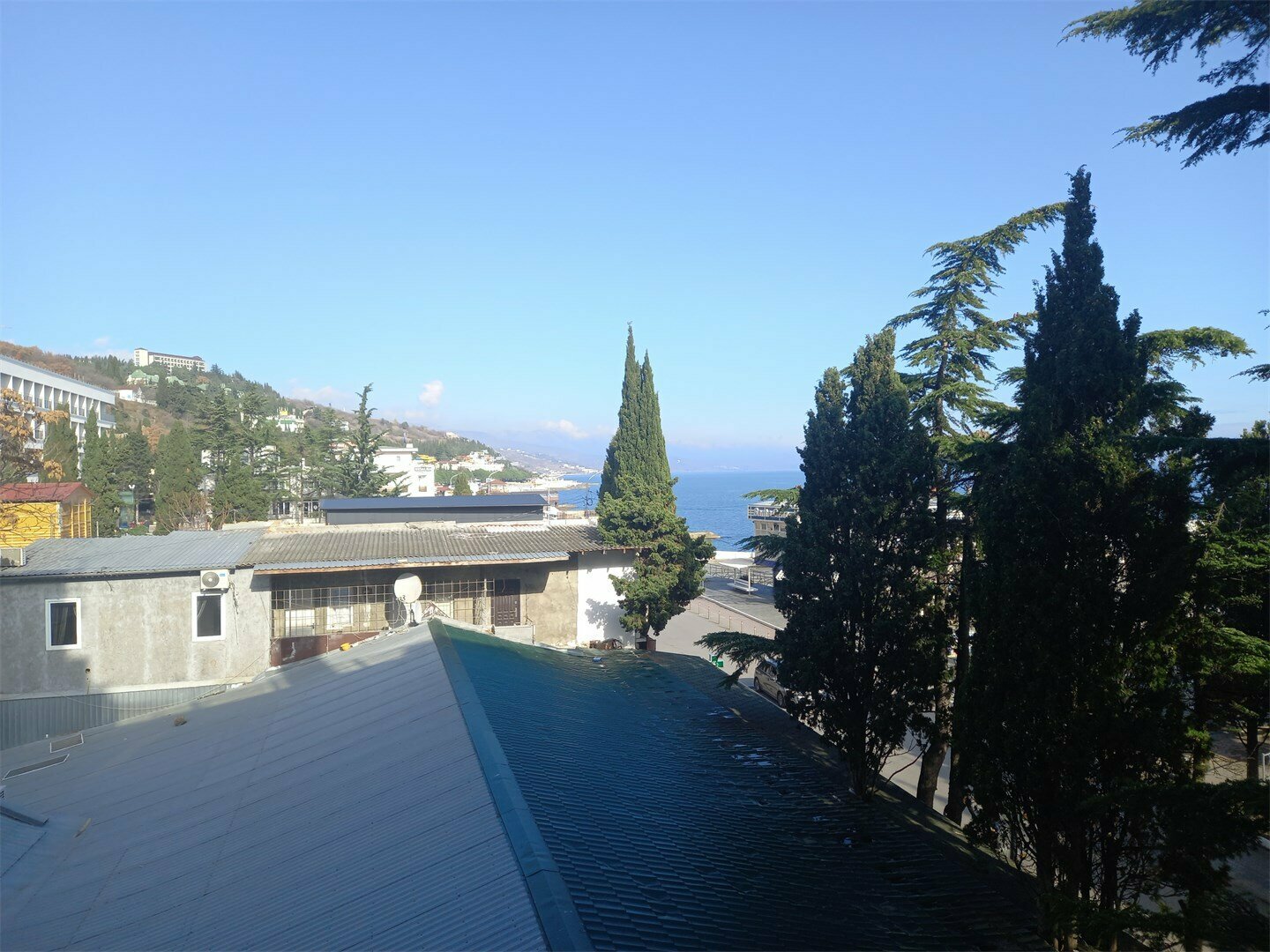 "Комфорт" с балконом  без вида на море (3-й этаж)