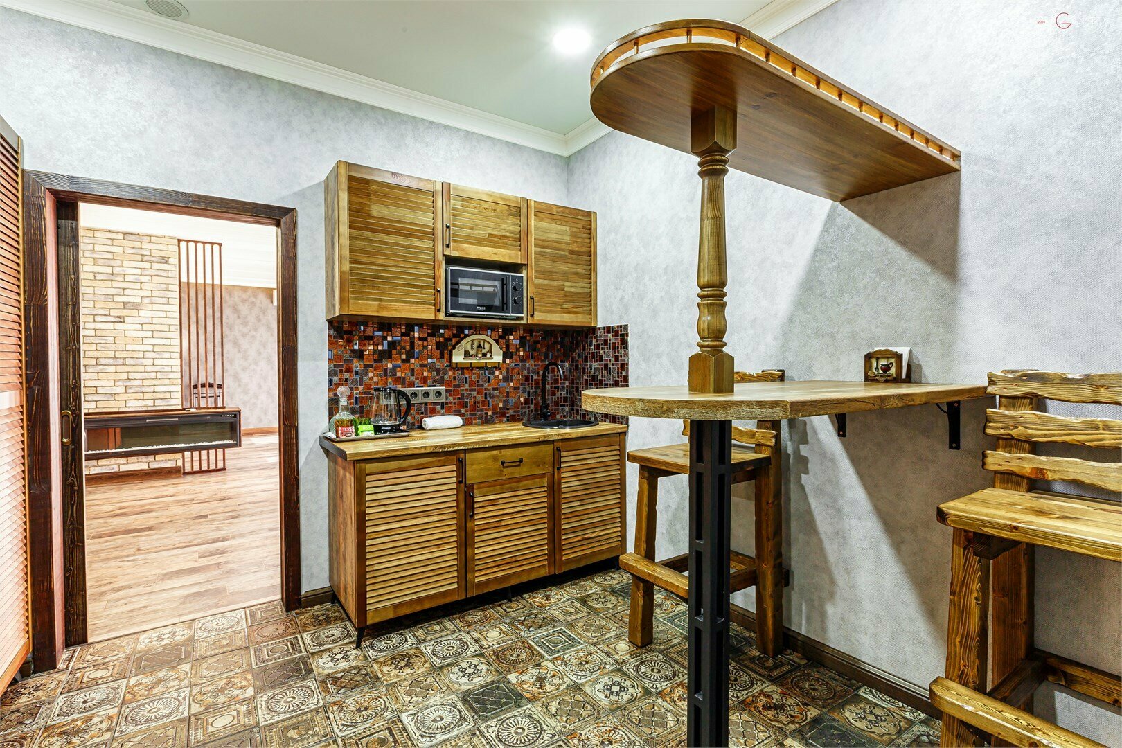 Улучшенный люкс