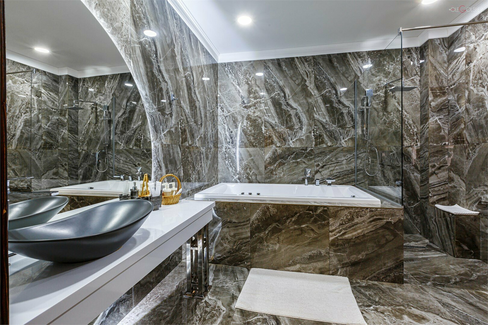 Улучшенный люкс