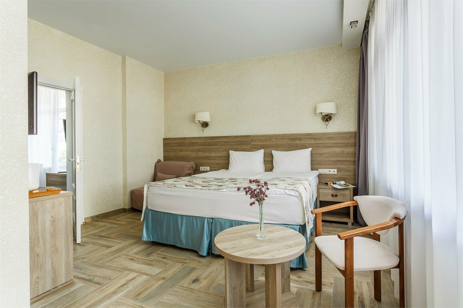 Семейный (CONNECTION)- 2 смежных СТАНДАРТА