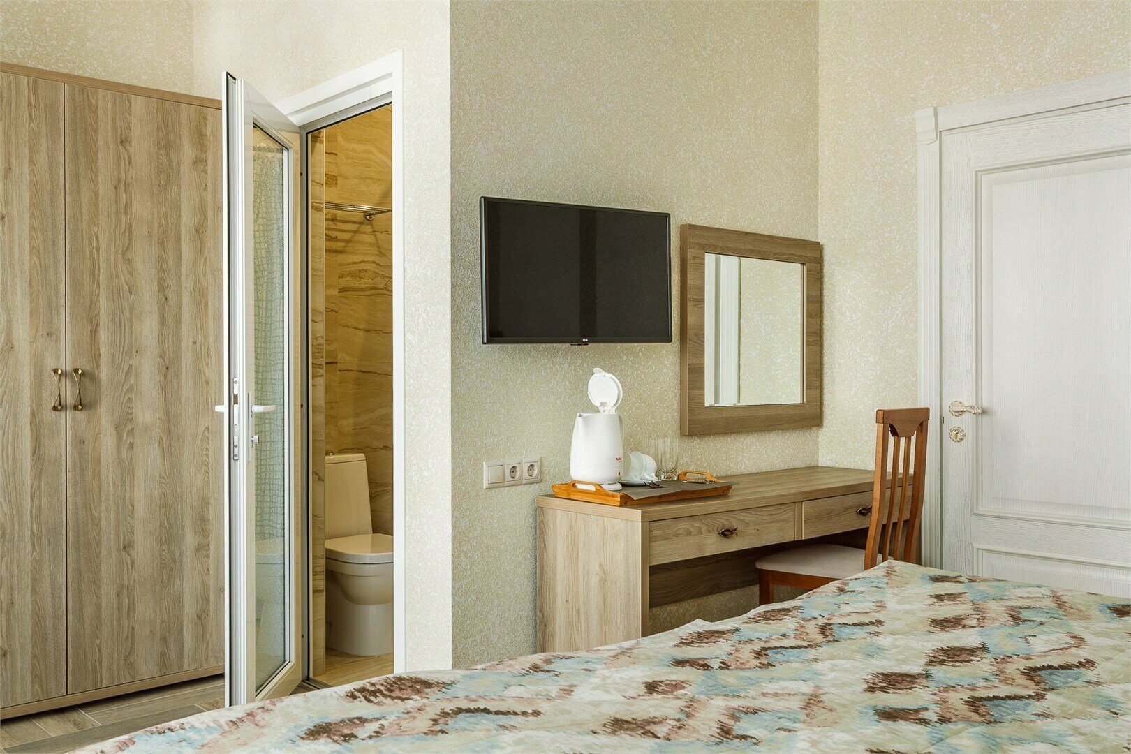 Семейный (CONNECTION) c видом на БАССЕЙН- 2 смежных СТАНДАРТА