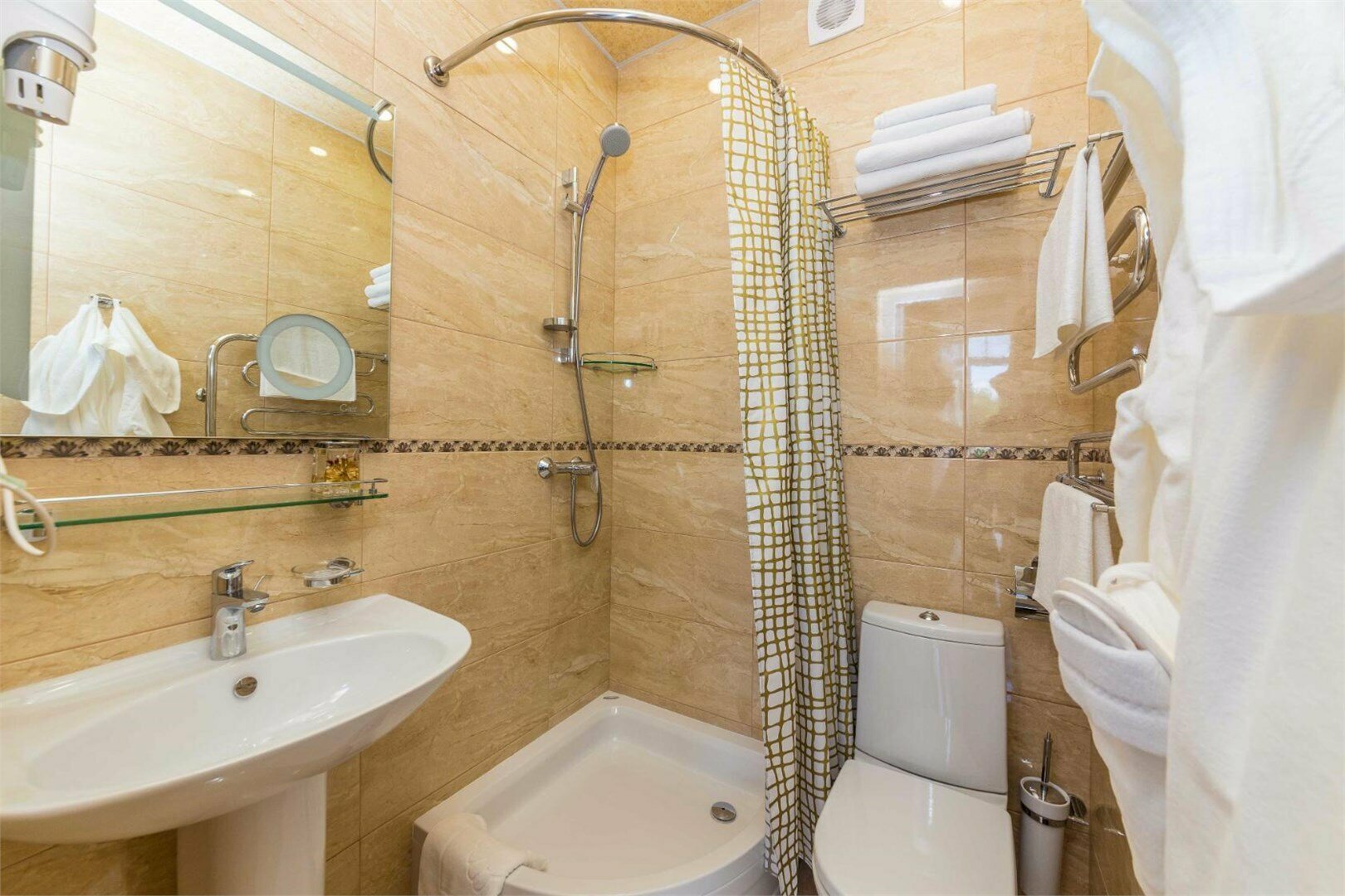 Люкс "Comfort" с видом на БАССЕЙН 2-комнатный