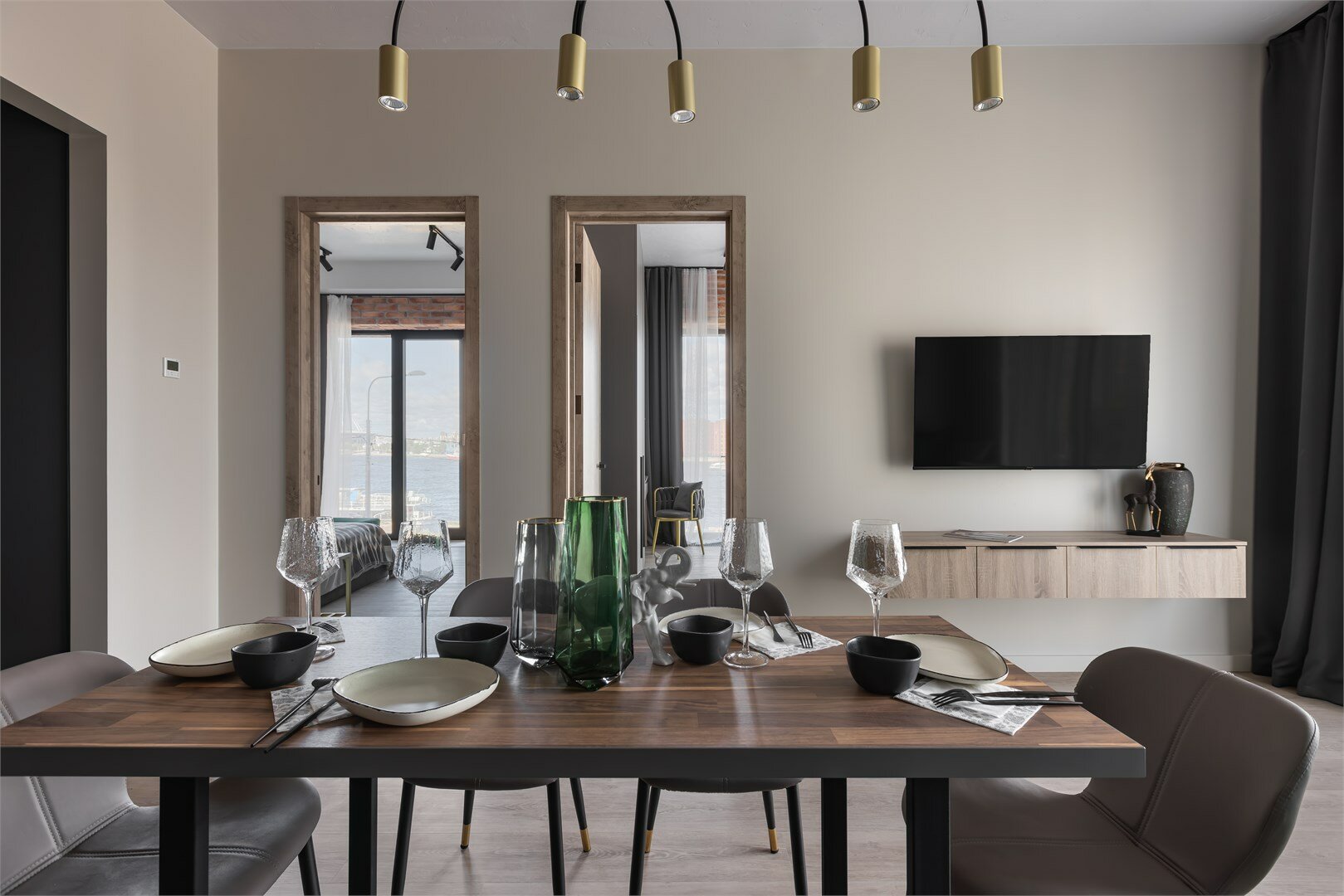 Family апартамент для 6-ти гостей с видом на реку