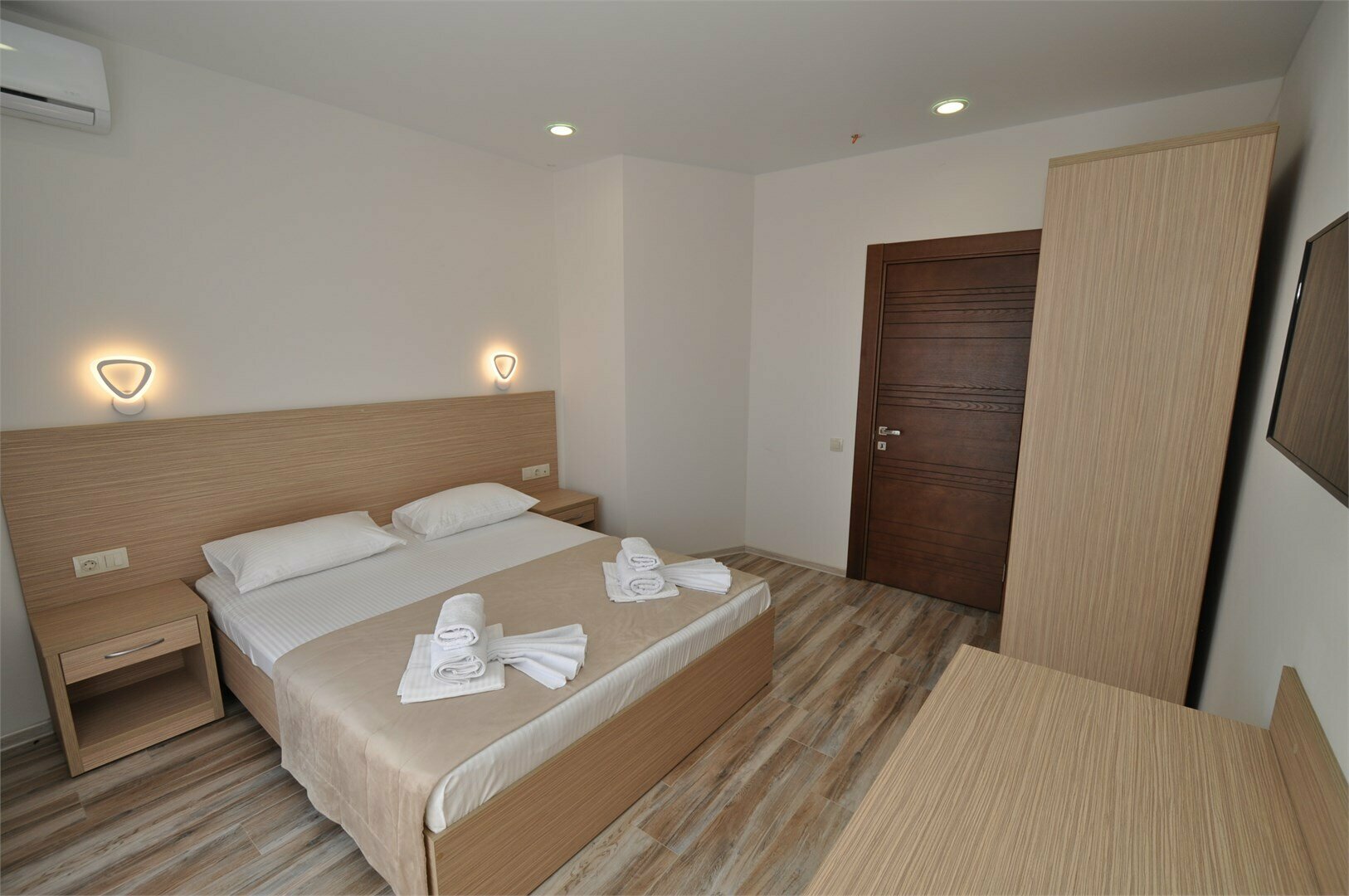 Корпус Андорра Семейный Люкс