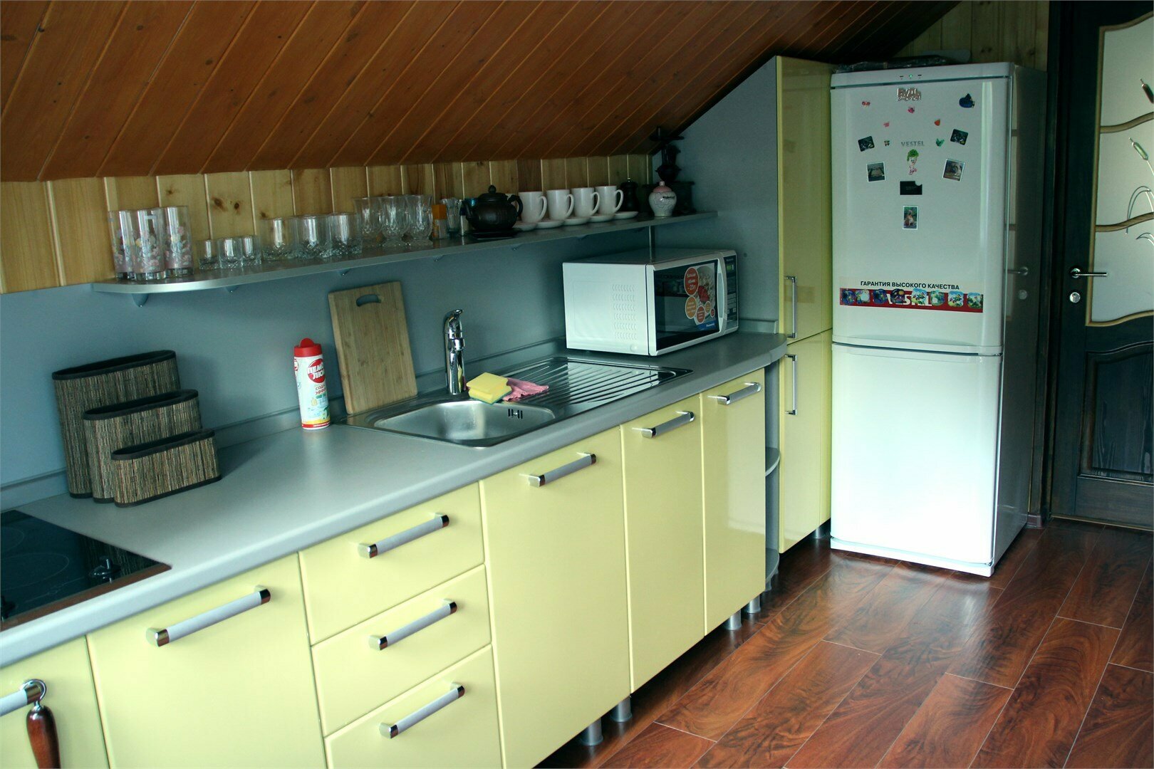 Мансарда (в Мини-отель на Анджиевского д.26)