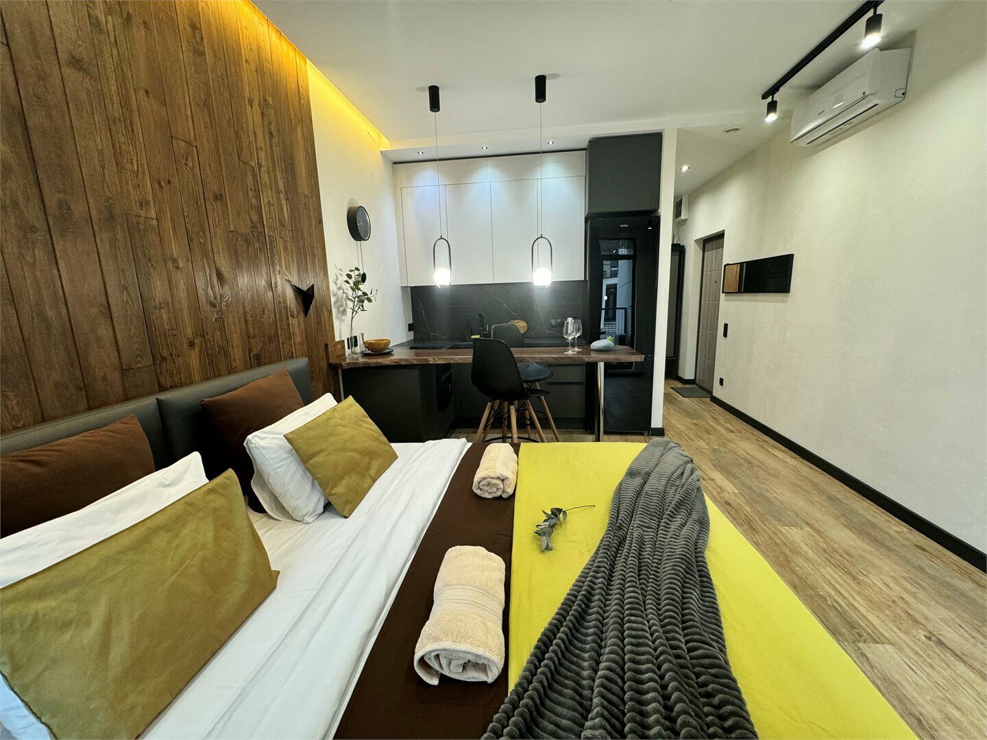 Апартаменты Adventure Rustic 27м.