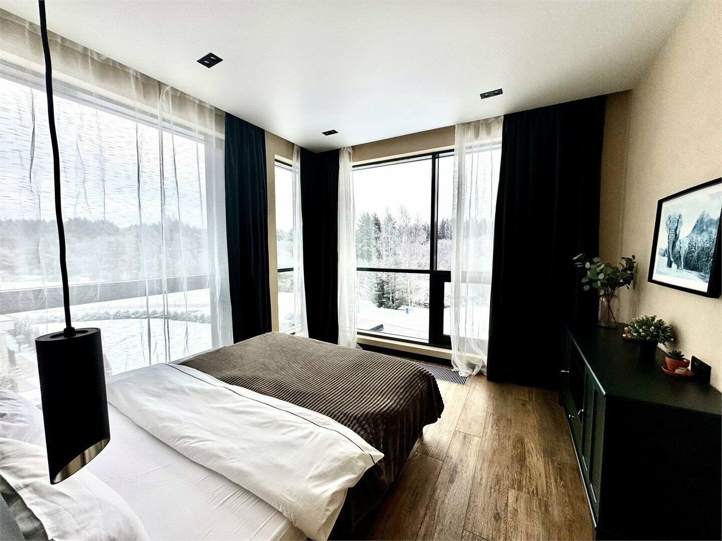 Апартаменты Adventure Люкс 82м.