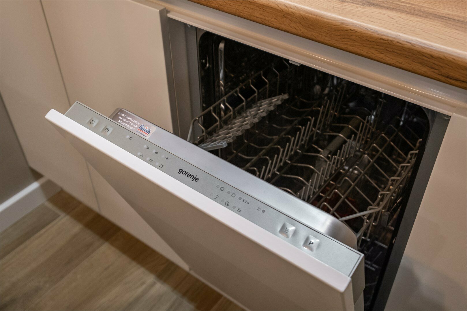 Апартаменты Adventure Geometry 25 м.