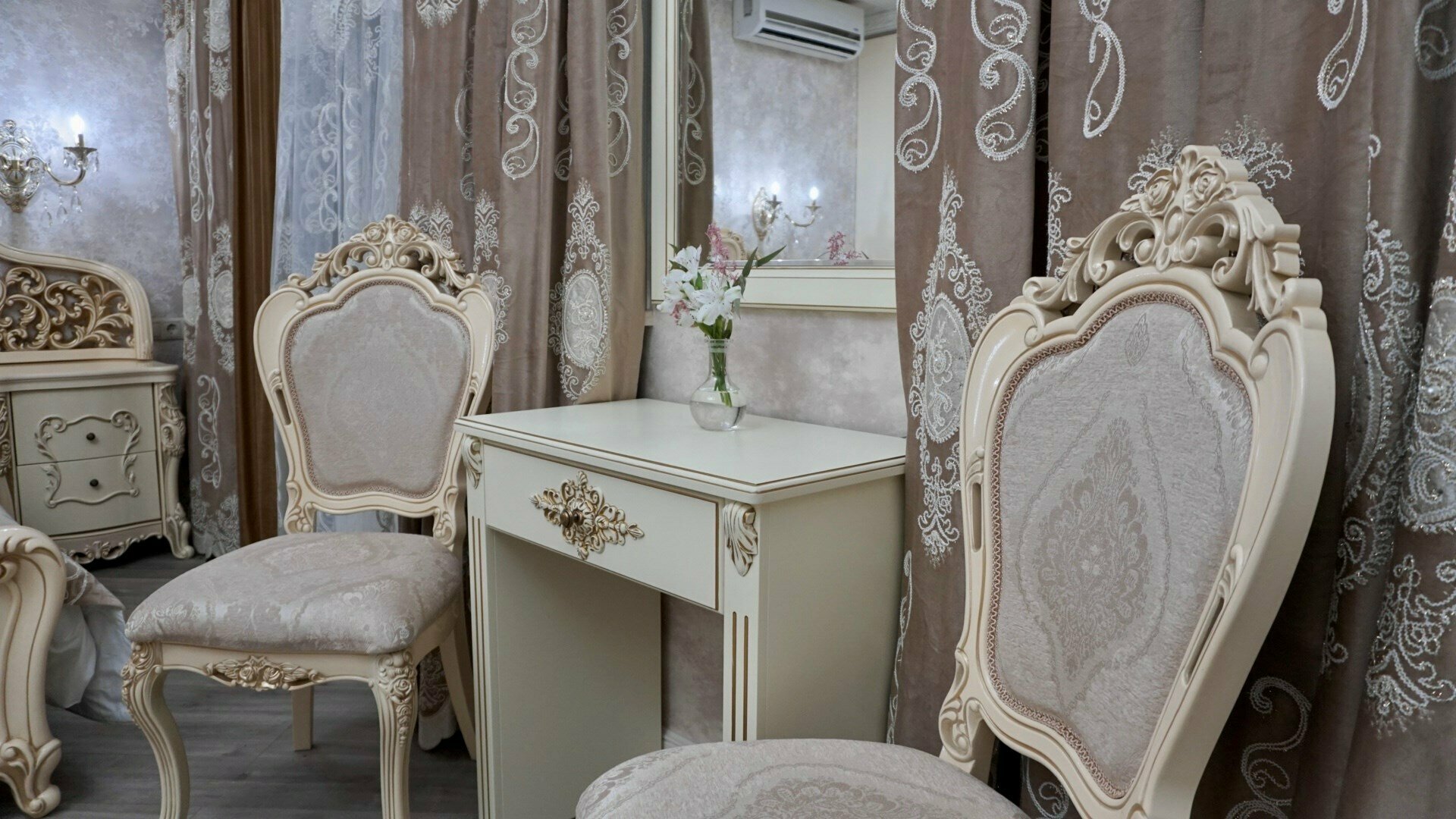 Президентский с видом на горы