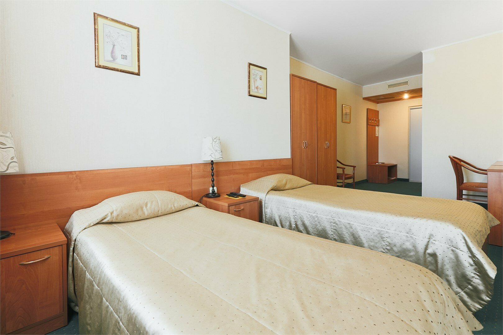 Двухместный номер с 2 отдельными кроватями