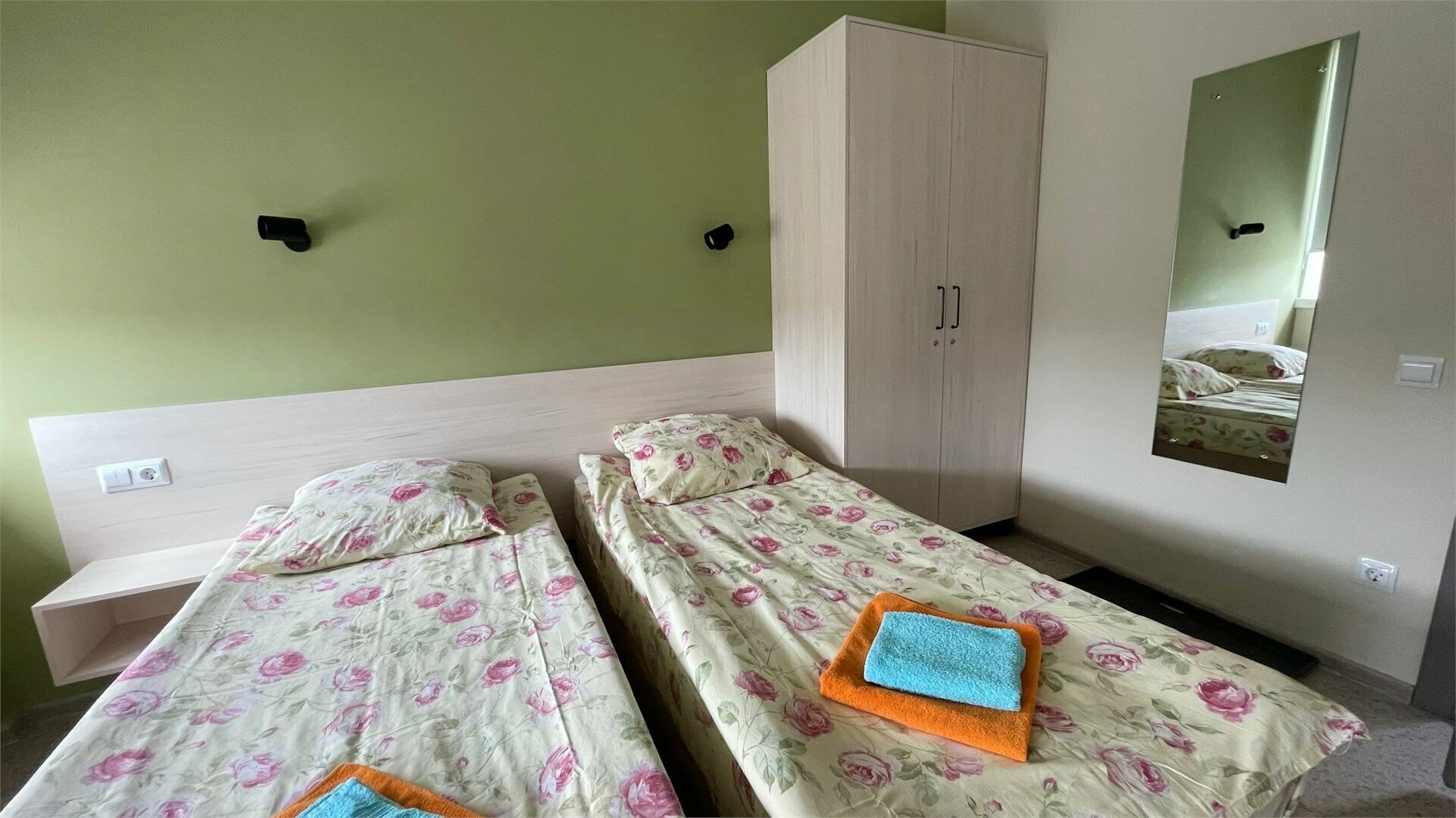 Апартаменты "Лимасол" на ул. Сулимова (3 комнаты)