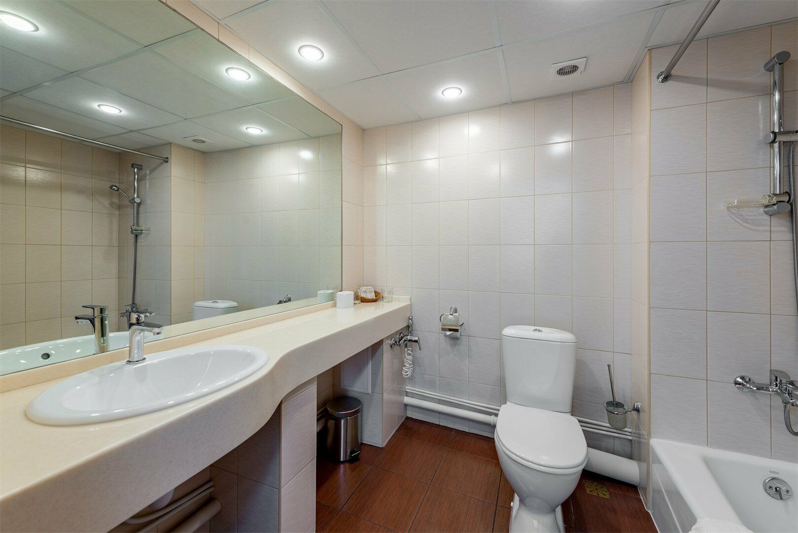 Номер Двухкомнатный Люкс ( Семейный)