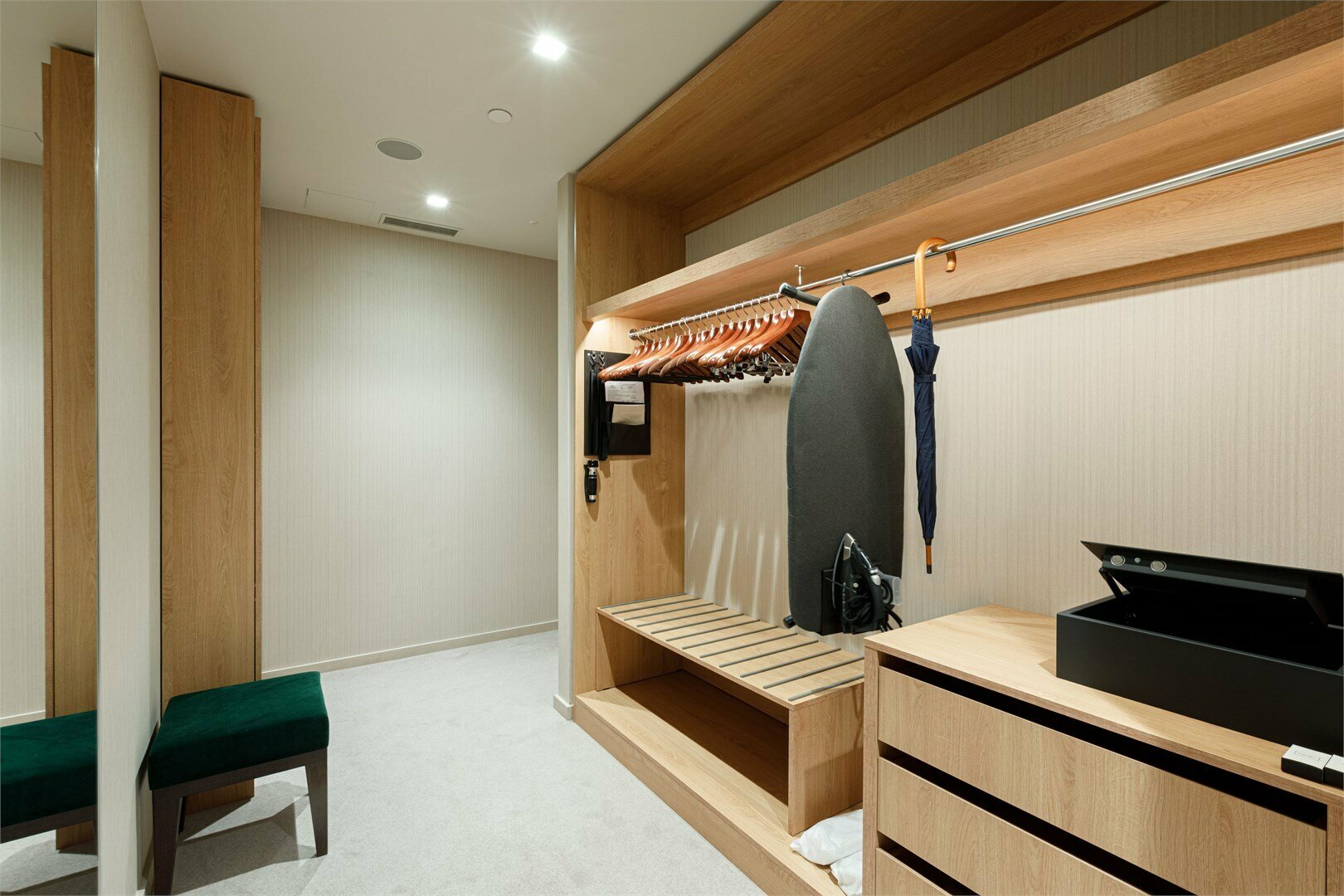 Джуниор Сьют с видом на город | 1 большая кровать | доступ в Представительскую гостиную