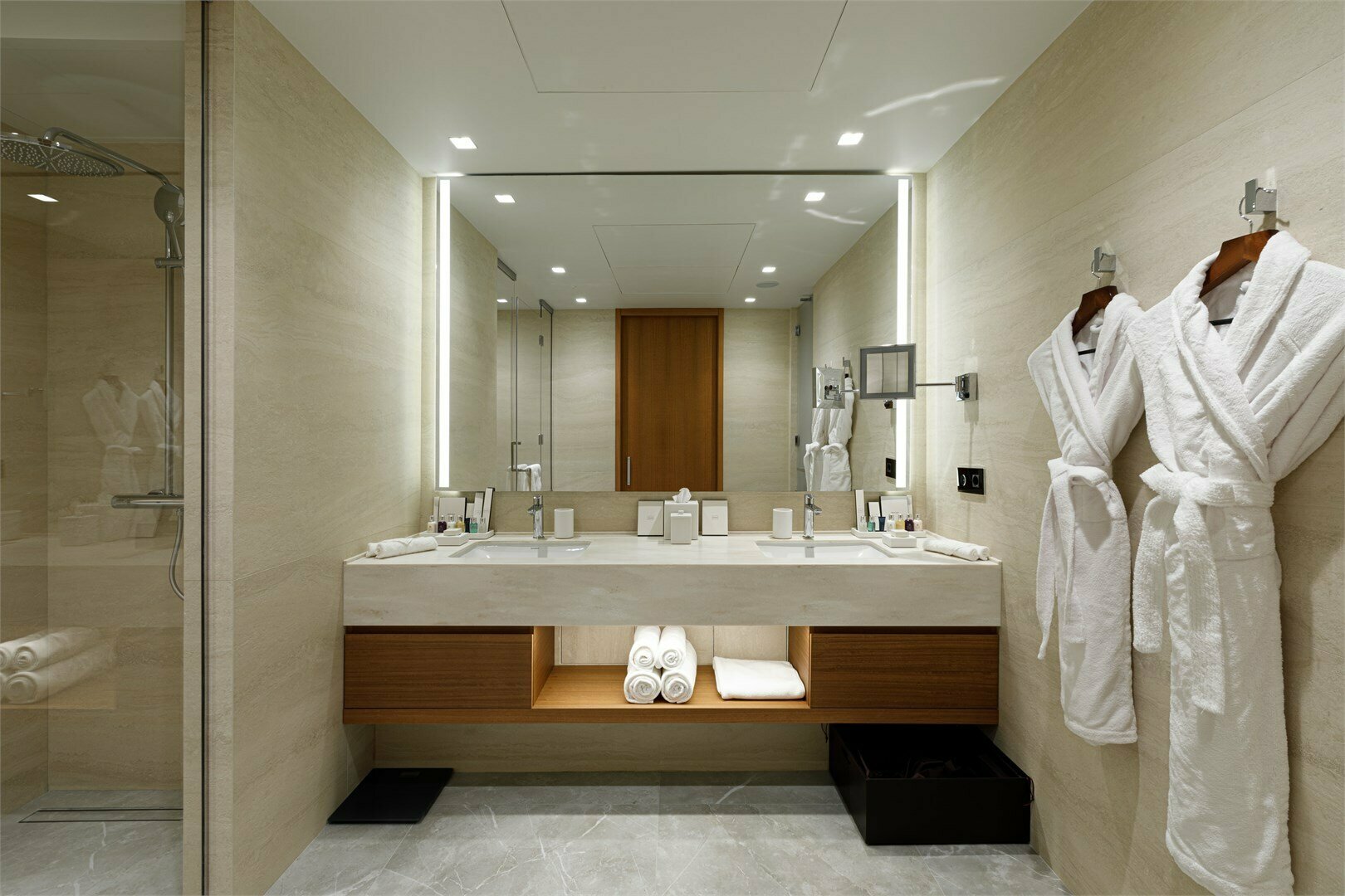 Джуниор Сьют с видом на море | 1 большая кровать | доступ в Представительскую гостиную