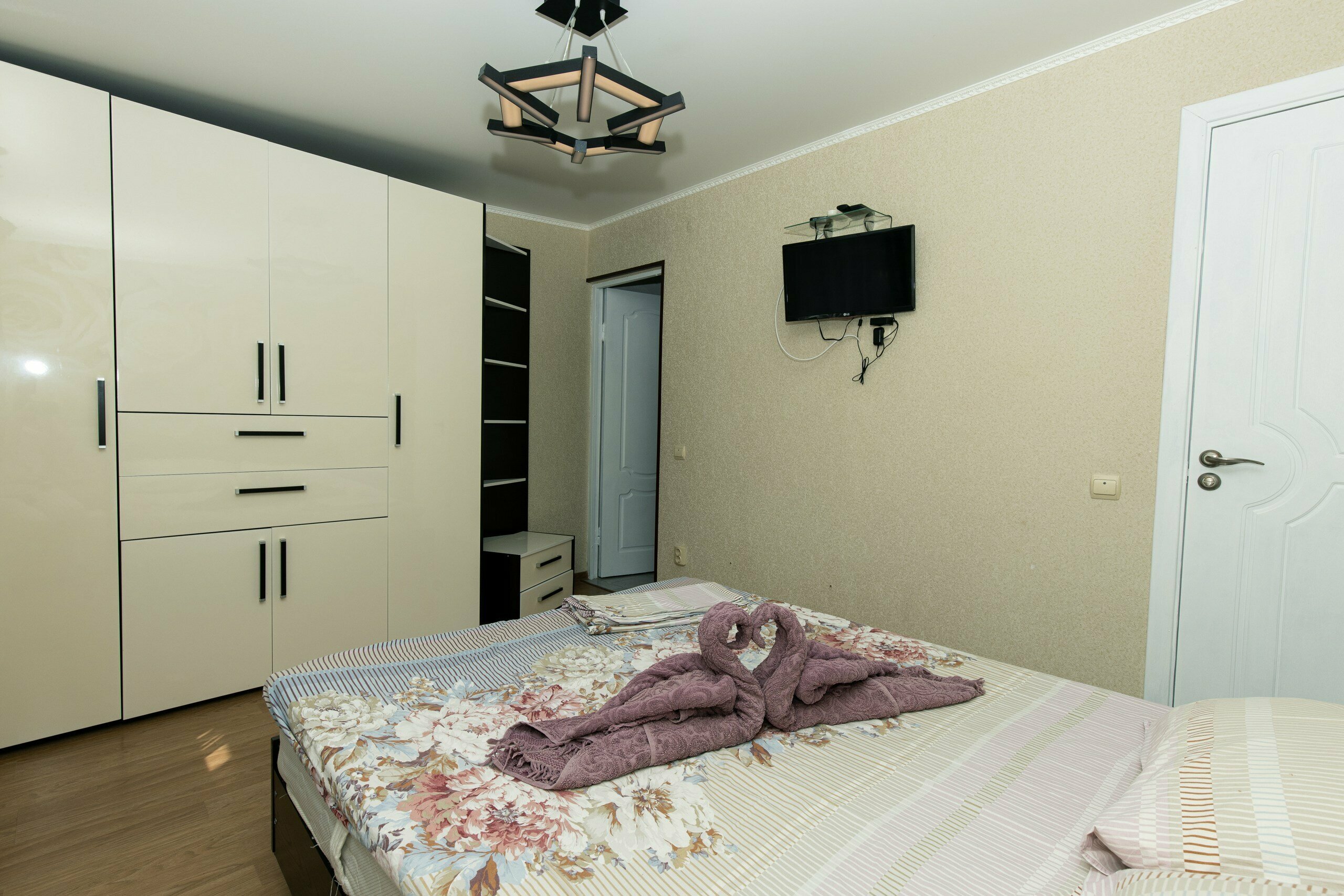 Таунхаус под ключ, одной компании до 10 человек