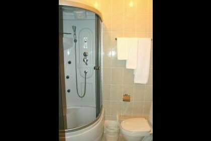 Большой двухместный номер с 1 кроватью