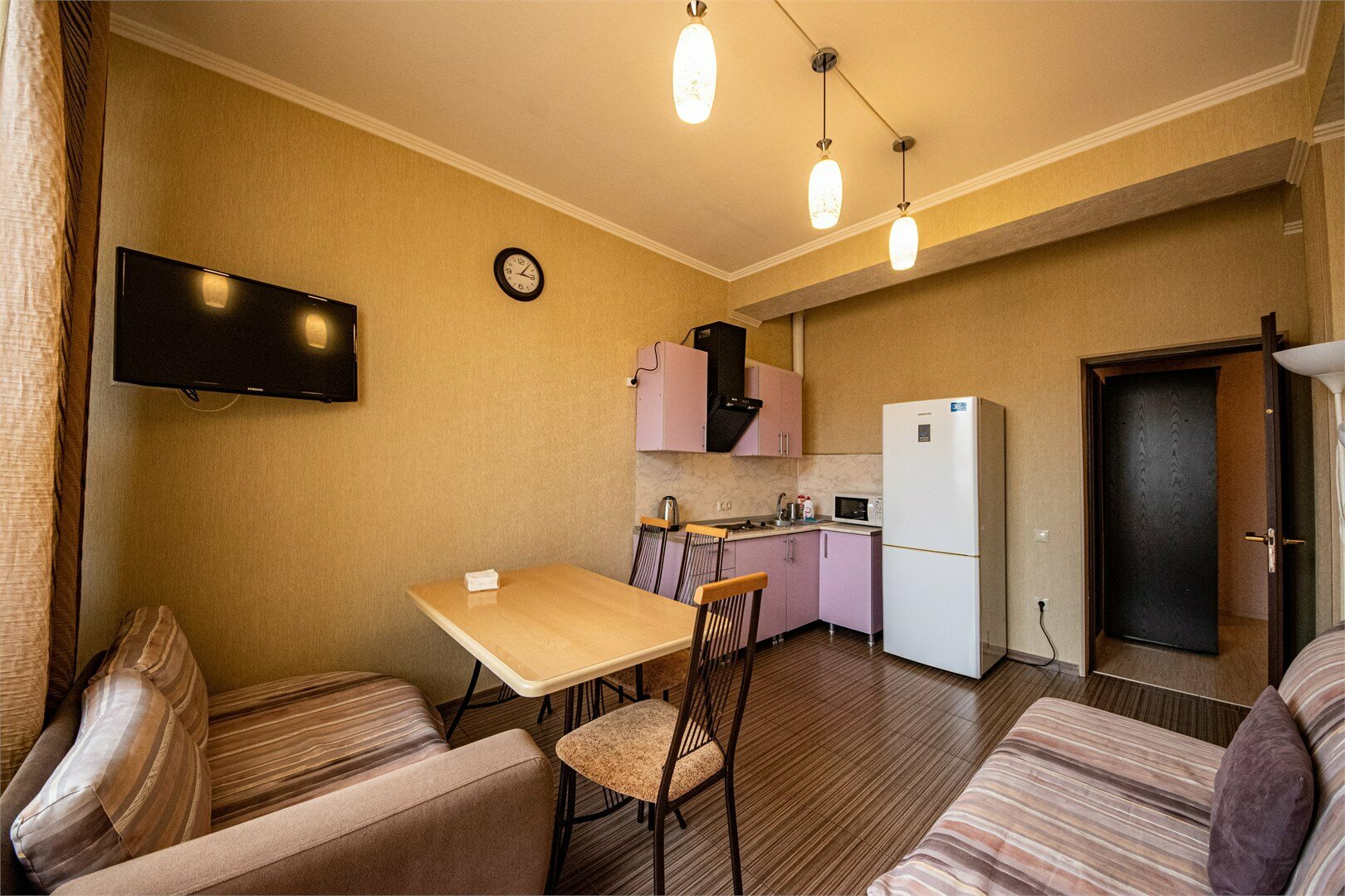 Апартаменты с балконом на 4 человека