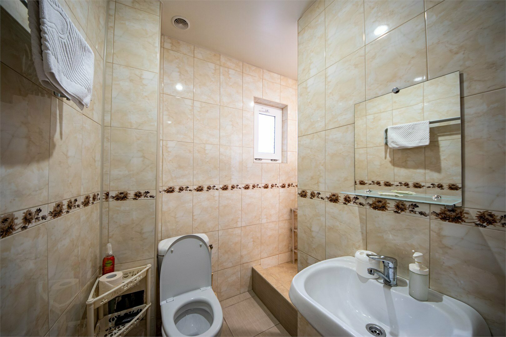 Семейный двухкомнатный с двумя с/у без балкона