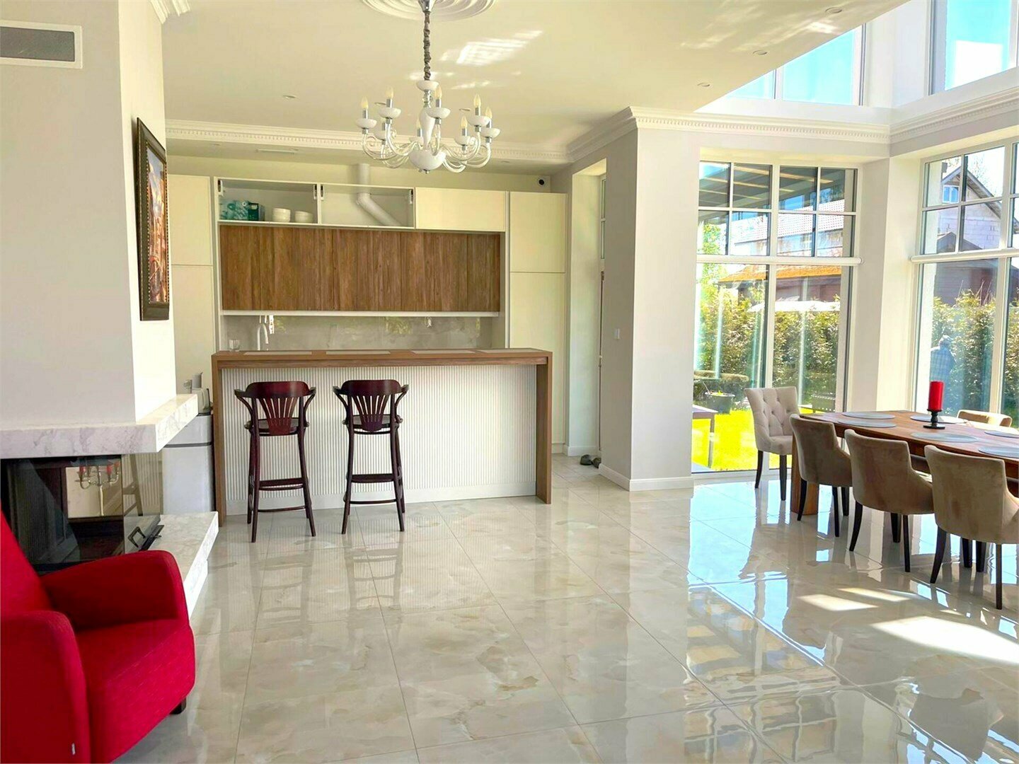 Дом с 6-ю спальнями