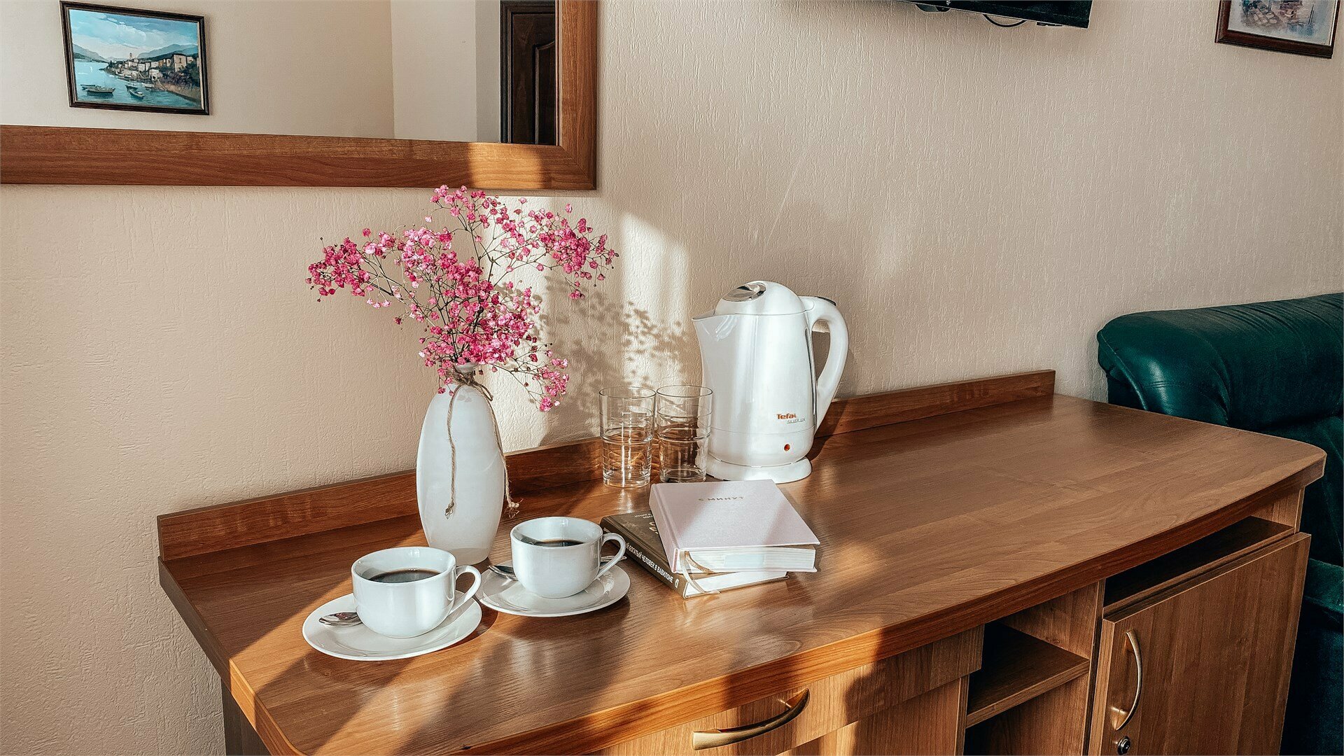 Улучшенный двухместный номер с раздельными кроватями первой категории