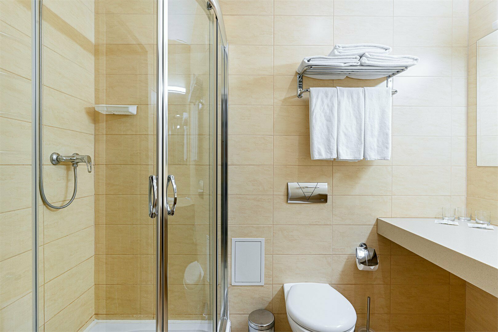 Стандарт двухместный с двумя двуспальными кроватями