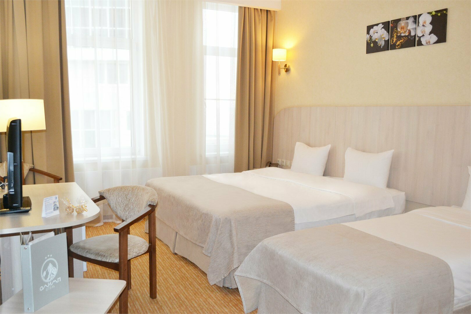 Стандарт трехместный с 1 большой и 1 маленькой кроватями