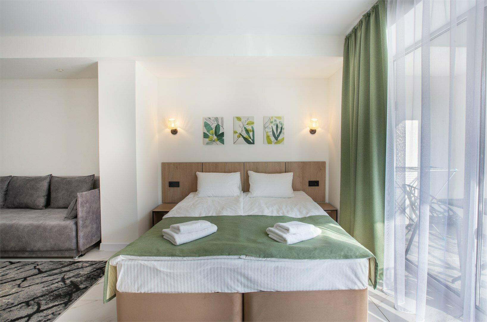 Люкс студио