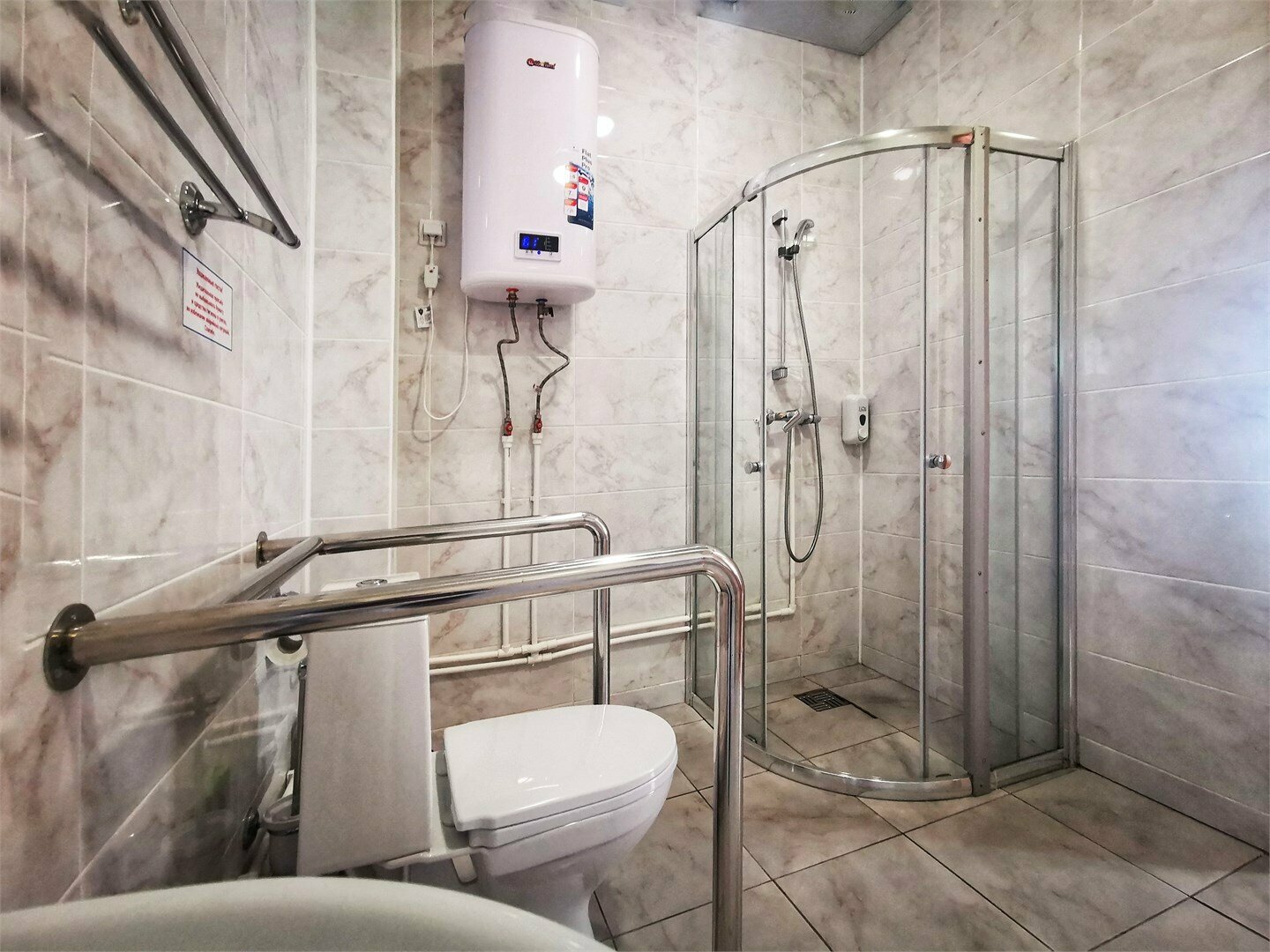 Улучшенный двухместный номер с 2 отдельными кроватями