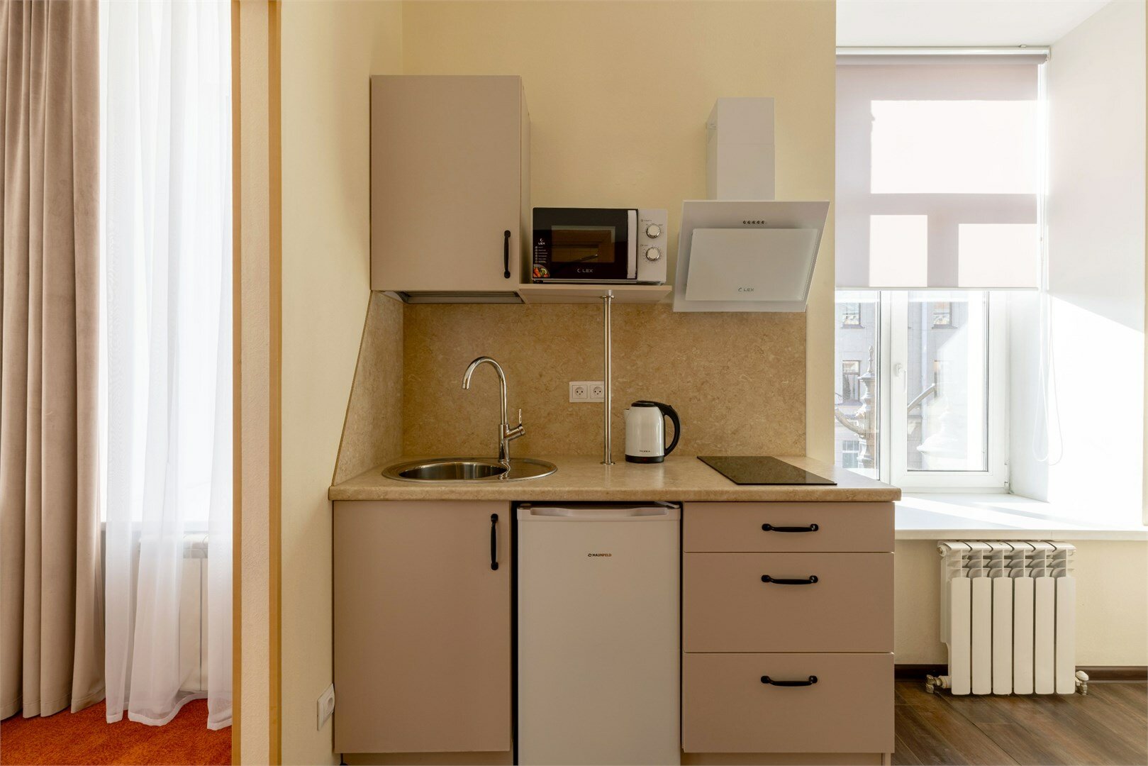 Апартаменты Делюкс с видом на проспект