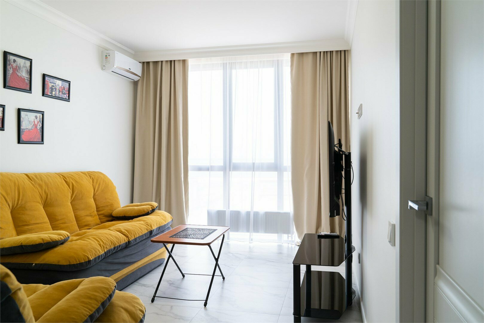 Двухкомнатный апартамент премиум 2-49