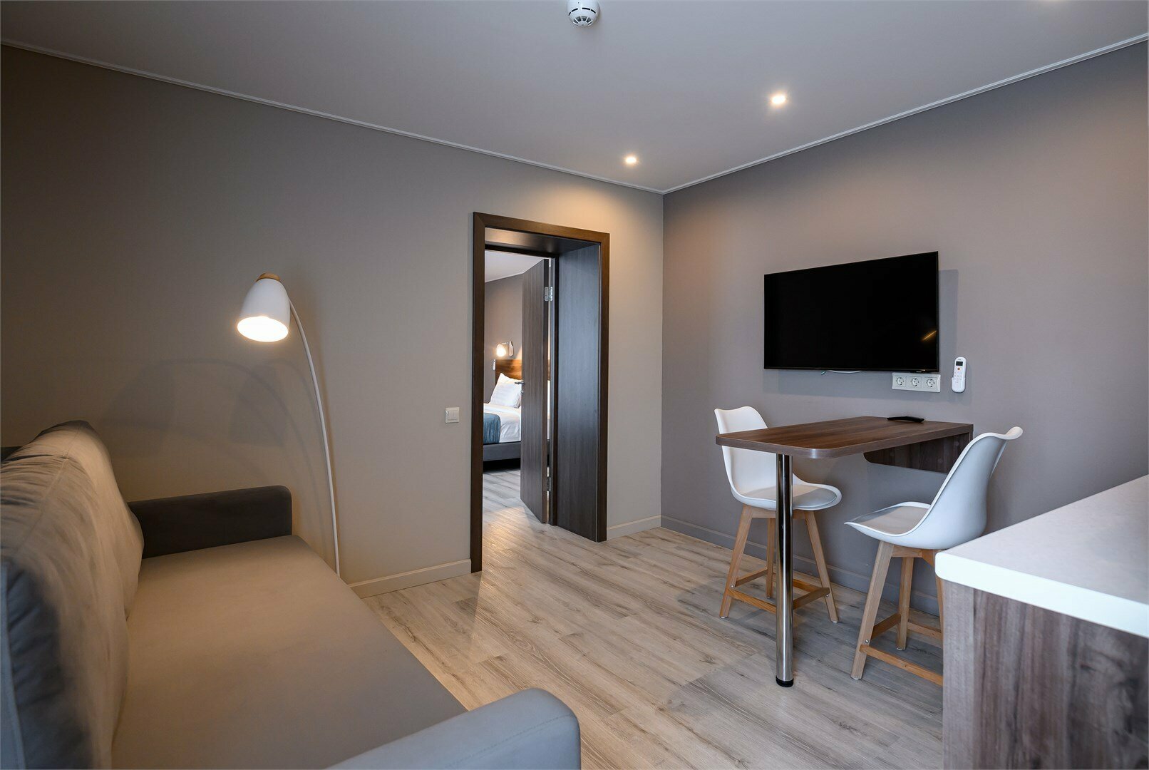 Апартаменты 2-комн.