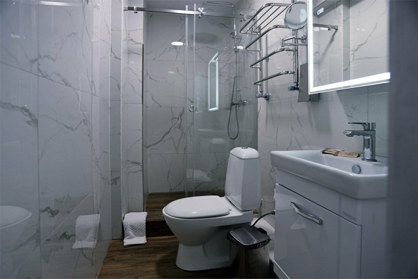 Дзен 4 местный